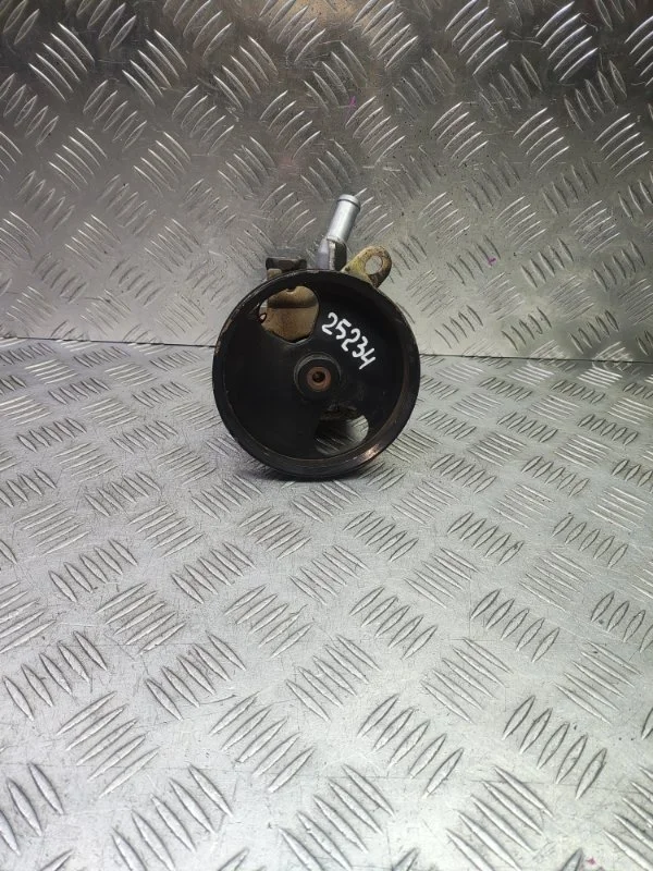 Насос ГУРа Nissan Almera Primera 49110AV700 B10 N16 P12 QG16DE