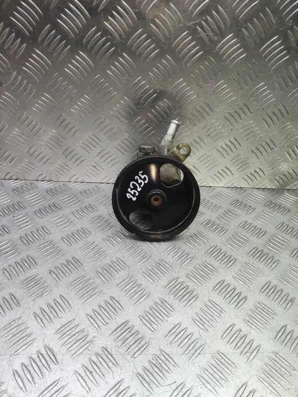 Насос ГУРа Nissan Almera Primera 49110AV700 B10 N16 P12 QG16DE