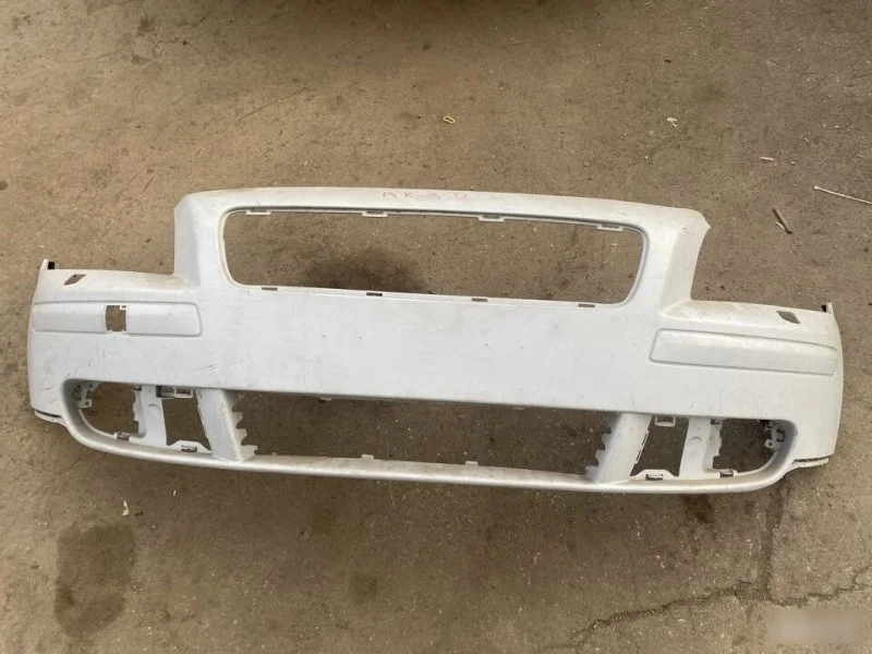 Бампер Volvo S40 39991834, передний