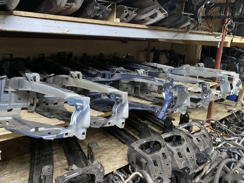 Панель Volvo S40 31335263, передний