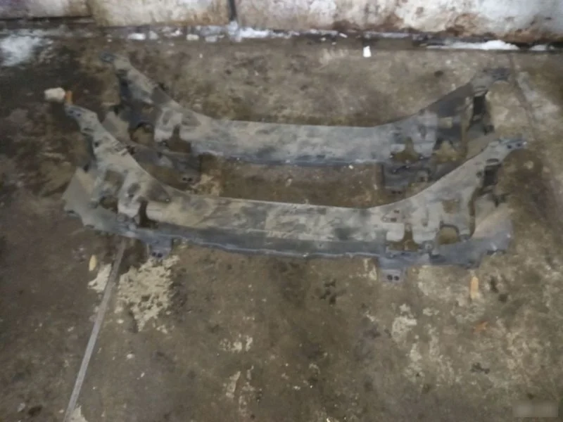 Панель Volvo S60 31283053, передний