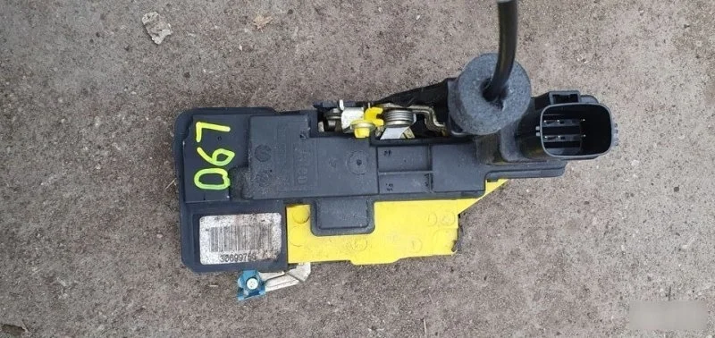 Замок Volvo S60 30699756, задний правый