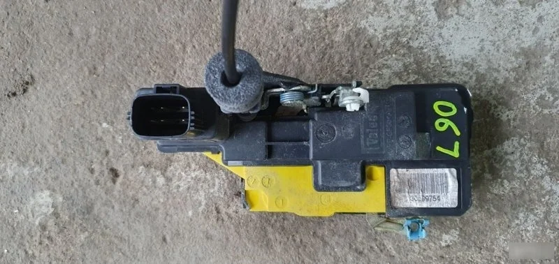 Замок Volvo S60 30699754, задний левый