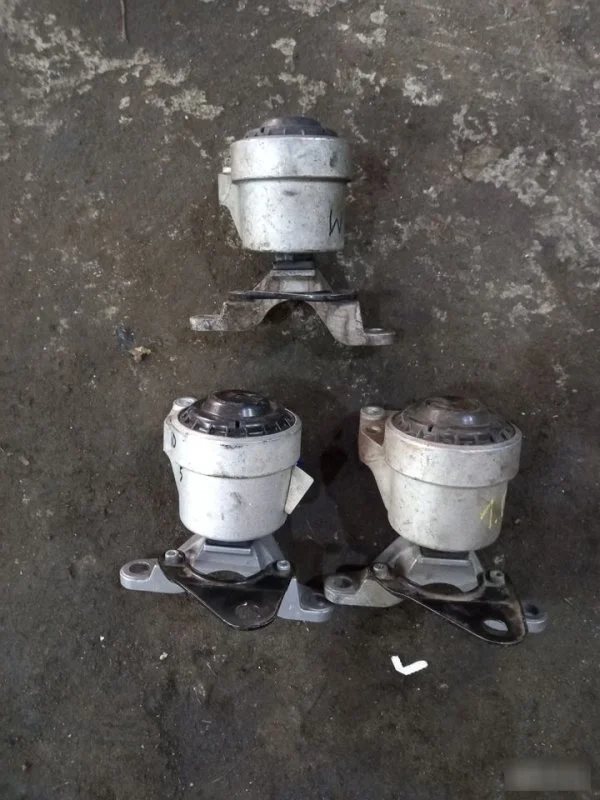 Подушка ДВС Volvo S60 31262708