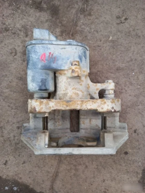 Суппорт Volvo S60 36001377, задний правый