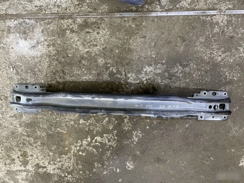 Усилитель бампера Volvo S60 31349058, передний