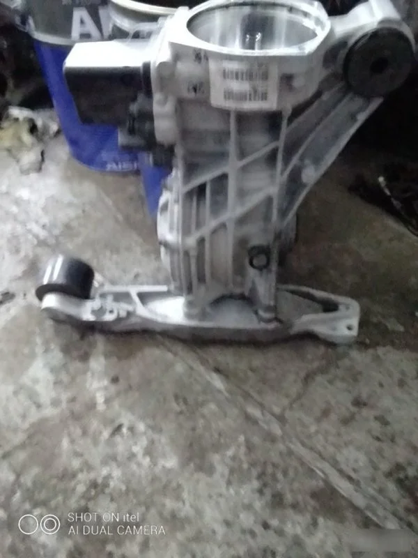 Редуктор Volvo S90 36010143, задний