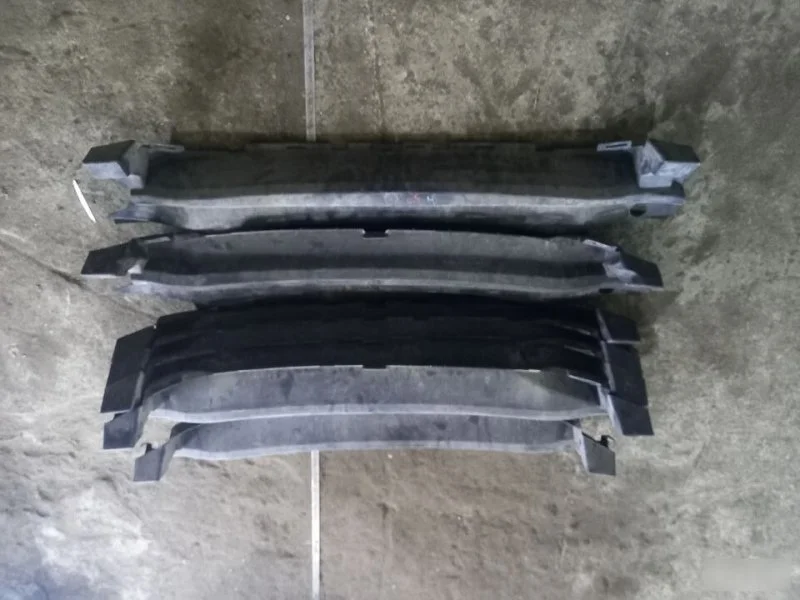 Абсорбер бампера Volvo XC60 31323760, передний