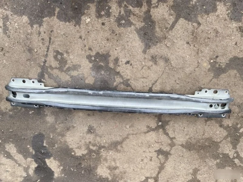 Усилитель бампера Volvo XC60 31283772