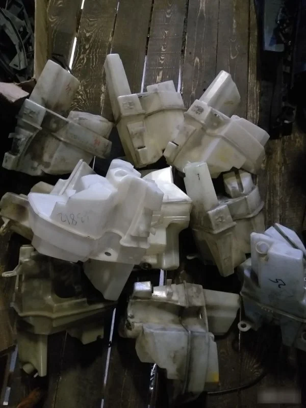 Бачок стеклоомывателя Volvo XC90 30663811