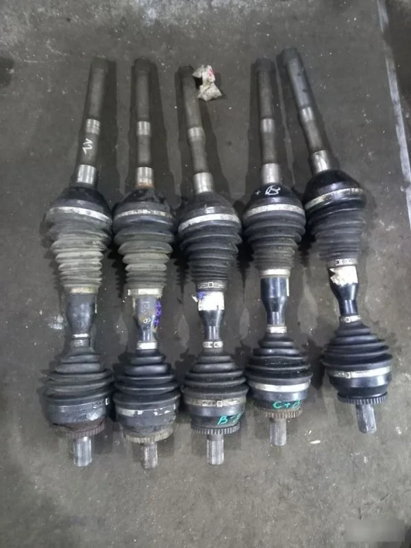 Привод Volvo XC90 8603886, правый