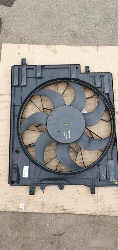 Вентилятор охлаждения Volvo XC90 31439756