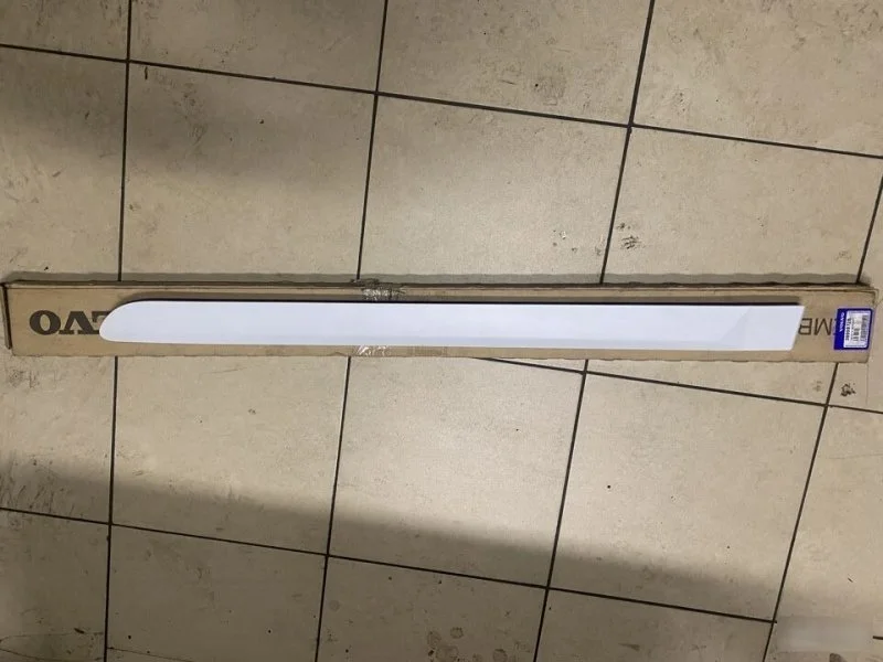 Молдинг двери Volvo XC90 39998728, задний