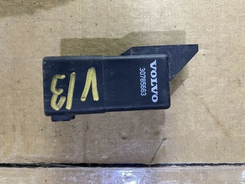 Реле накала свечей Volvo 31342686