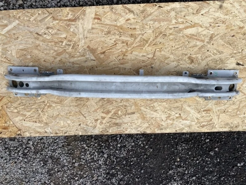 Усилитель бампера Volvo XC60 2014 31283772