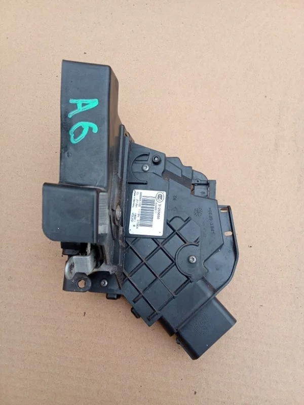 Замок двери Volvo XC60 2014 31253650, передний правый