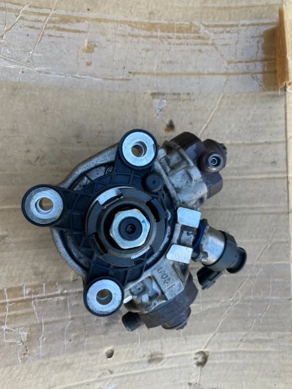 Насос ТНВД Volvo XC70 2013 36002064 D5244T15