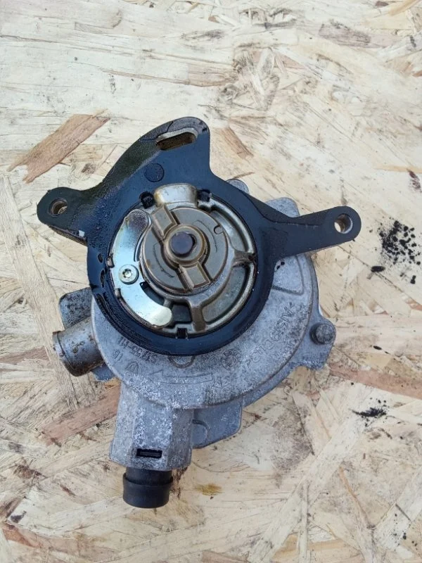 Вакуумный насос Volvo V60 2011 31422222 B4164T