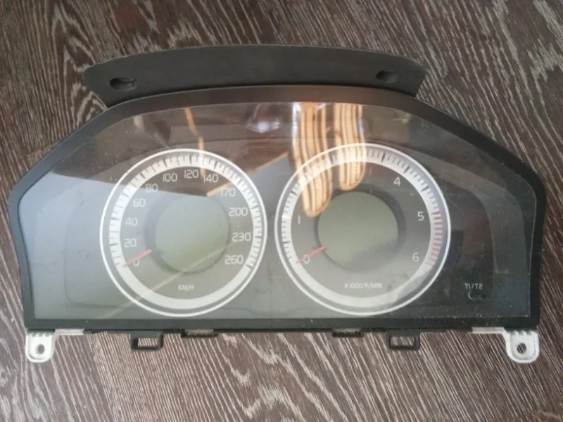 Щиток приборов Volvo 36000918