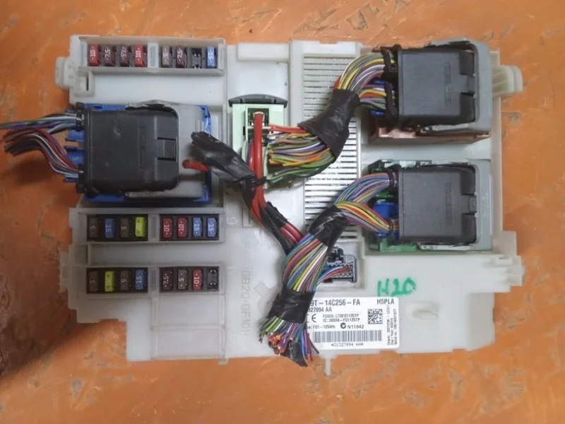 Модуль CEM Volvo 31327994