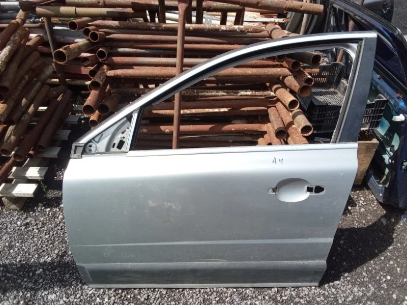 Дверь Volvo 32228890, передняя левая