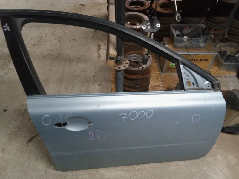 Дверь Volvo 32228891, передняя правая