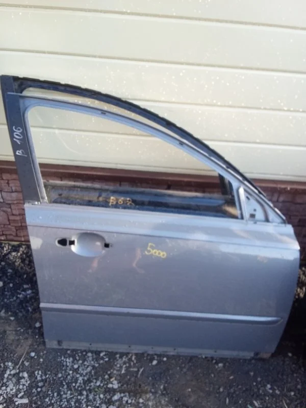 Дверь Volvo 31335444, передняя правая