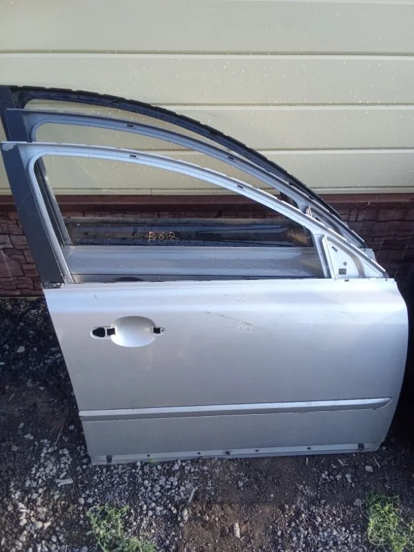 Дверь Volvo 31335444, передняя правая