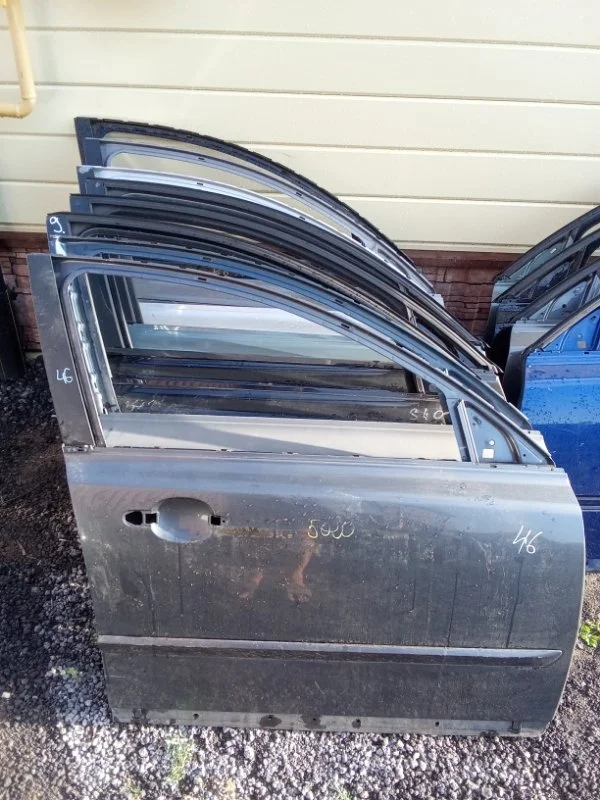 Дверь Volvo 31335444, передняя правая