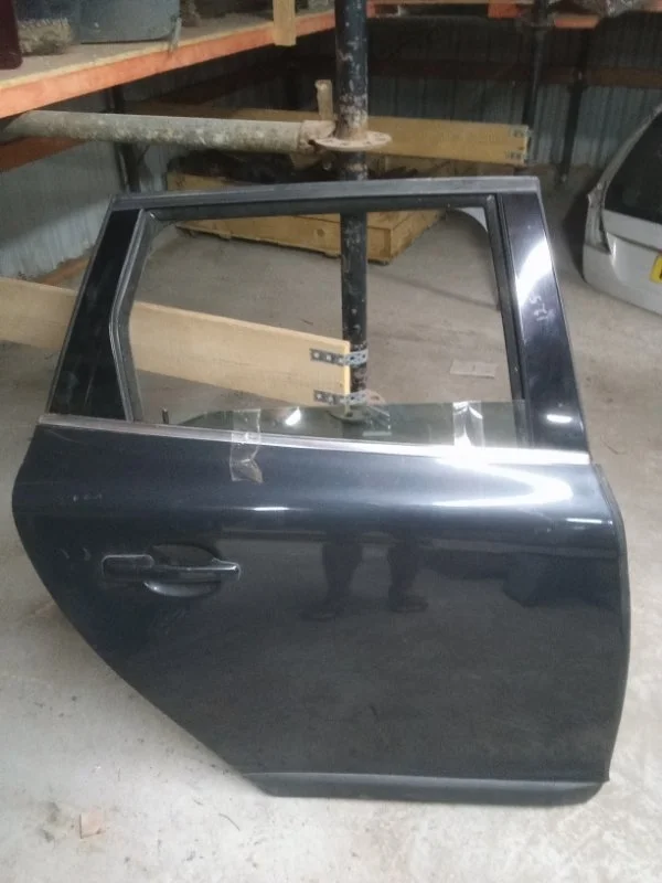 Дверь Volvo XC60 32228967, задняя правая