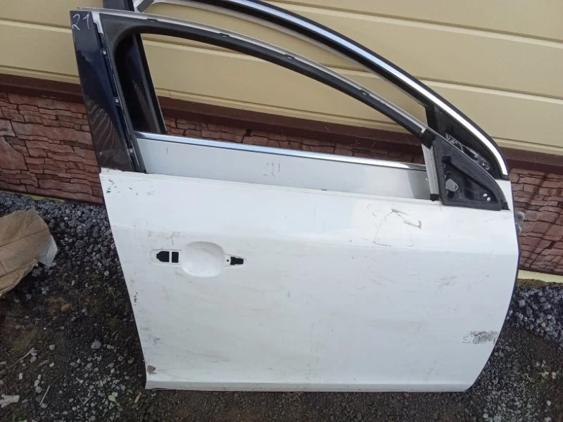 Дверь Volvo 32291065, передняя правая