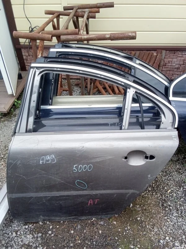 Дверь Volvo 32228892, задняя левая