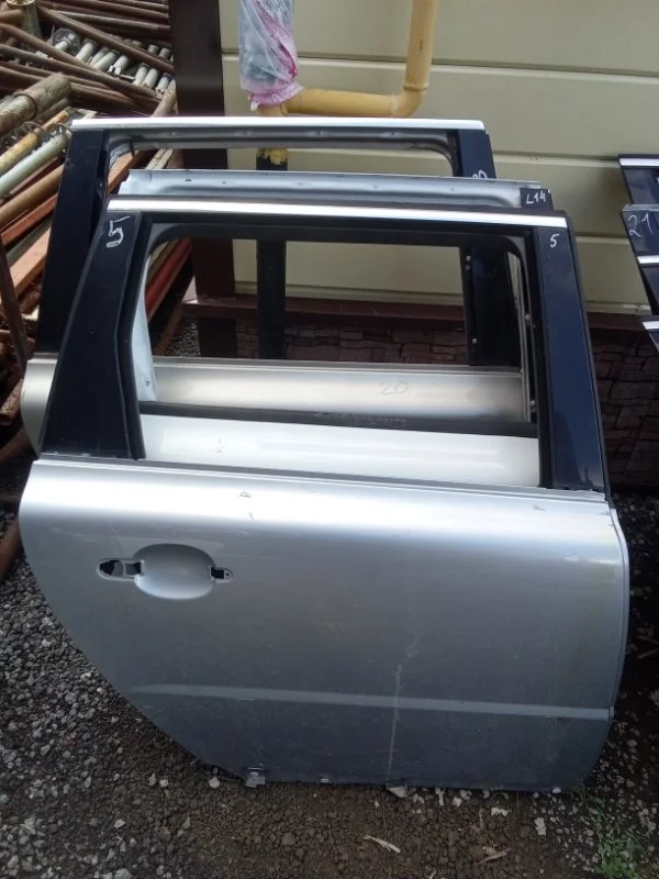 Дверь Volvo 32228897, задняя правая