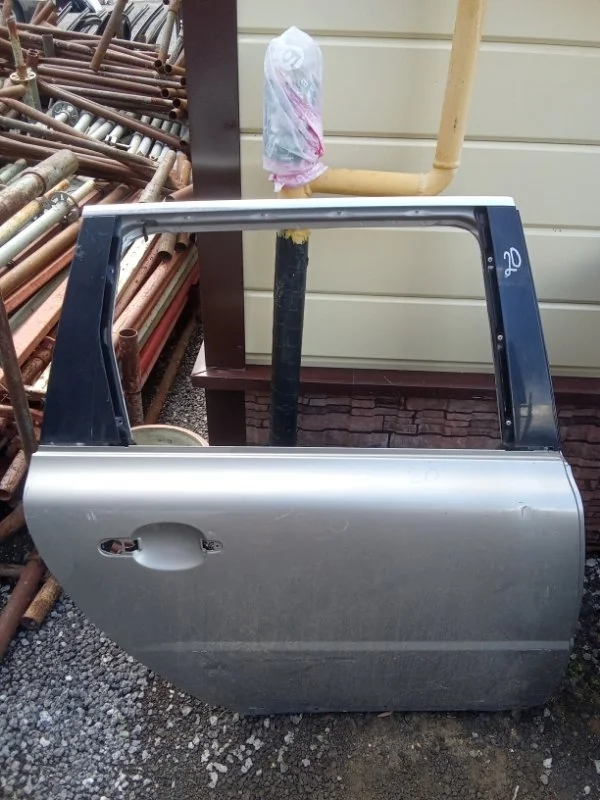 Дверь Volvo 32228897, задняя правая