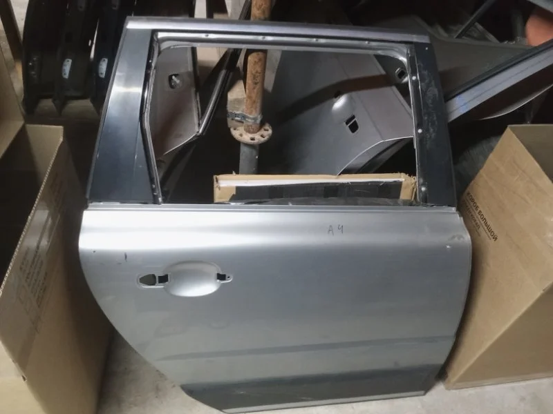 Дверь Volvo 32228897, задняя правая