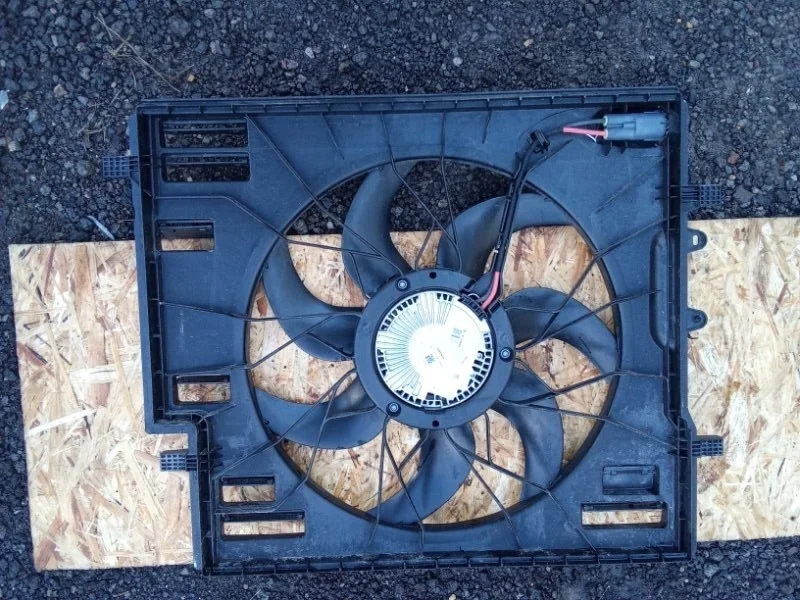 Вентилятор охлаждения Volvo XC90 31439756 B4204T34