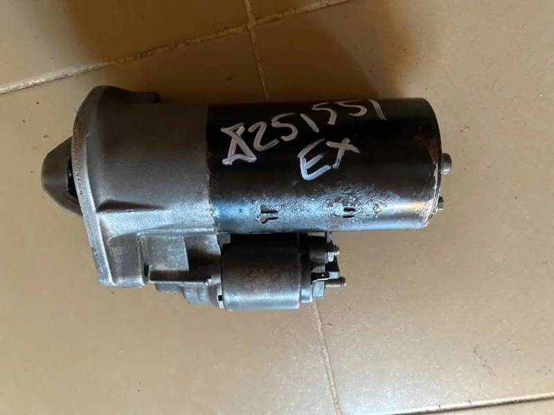 Стартер Volvo 8251551