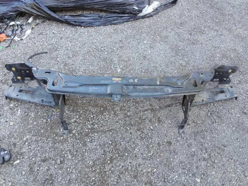 Панель передняя Volvo 31212702