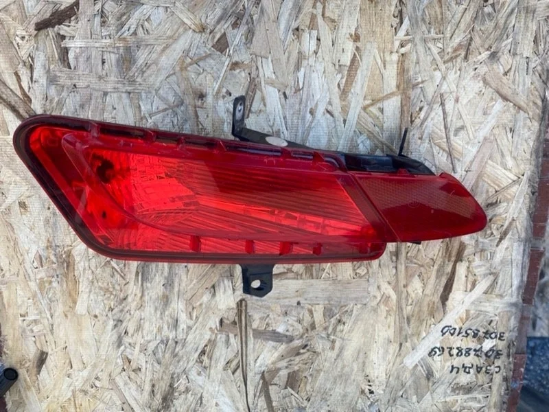 Фара противотуманная Volvo 31353286, задняя правая