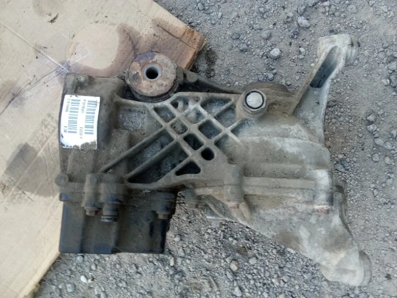 Редуктор Volvo XC70 2013 36002053 D5244T15, задний