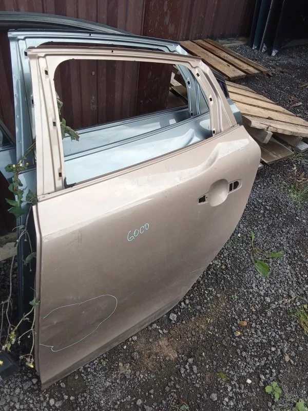 Дверь Volvo 31662586, задняя левая