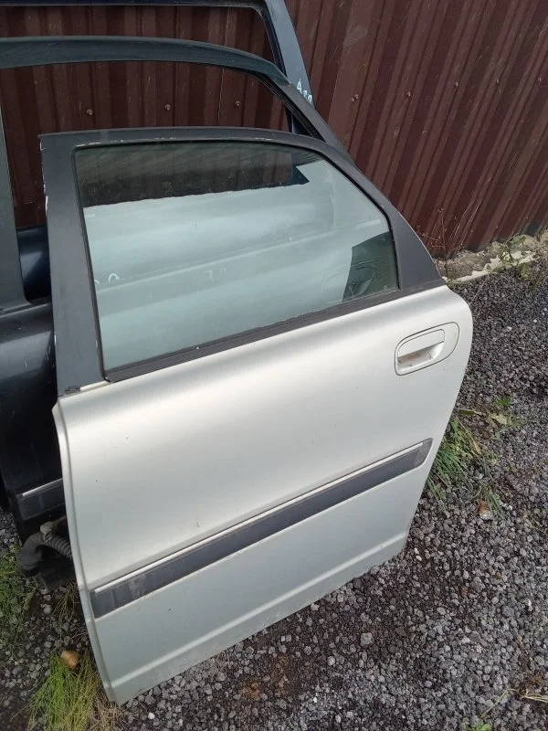 Дверь Volvo 30649111, задняя левая