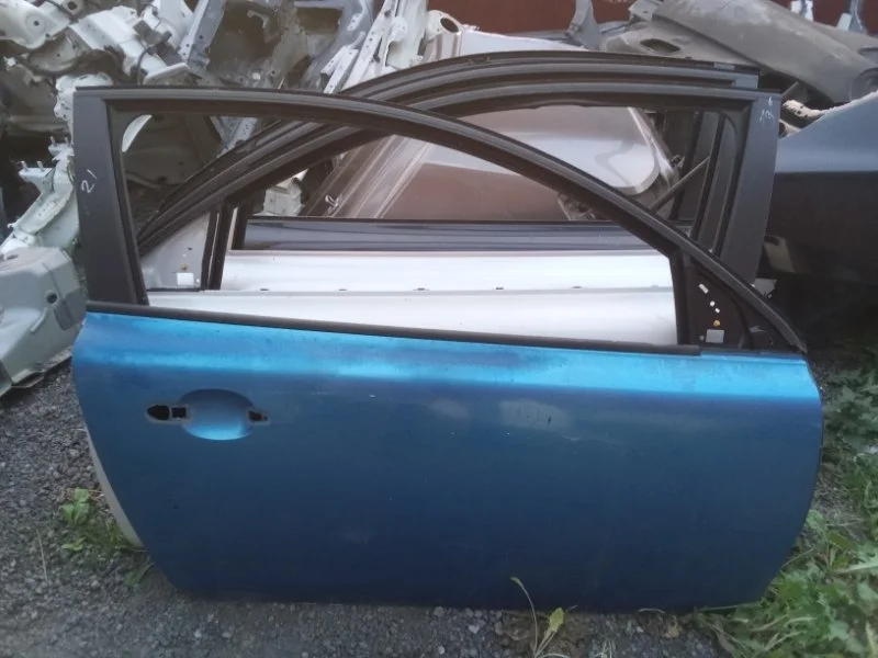 Дверь Volvo 31335484, правая