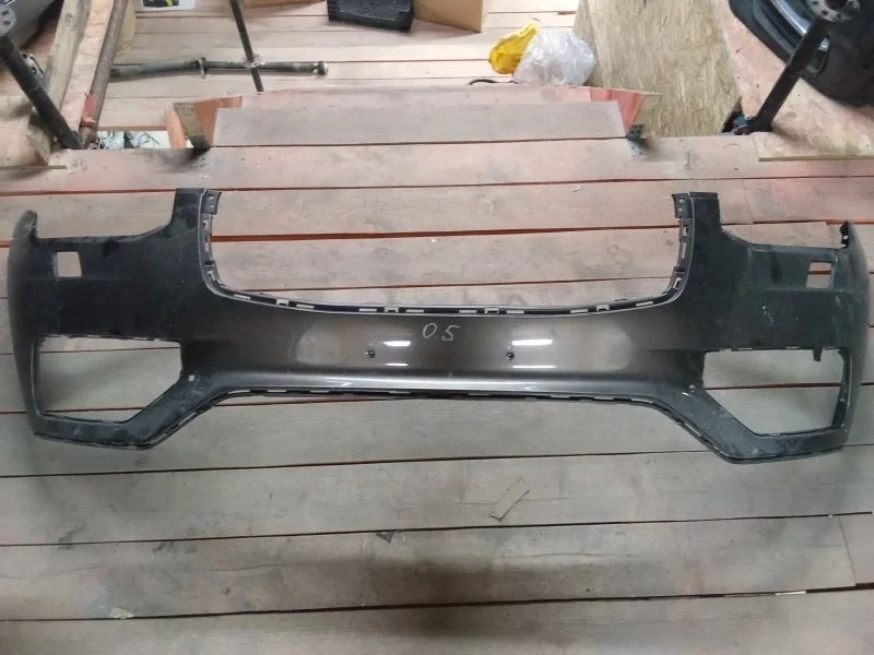 Бампер передний Volvo 40000001, передний