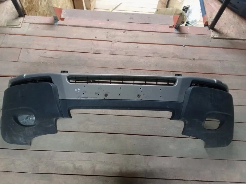 Бампер Volvo 39975200, передний