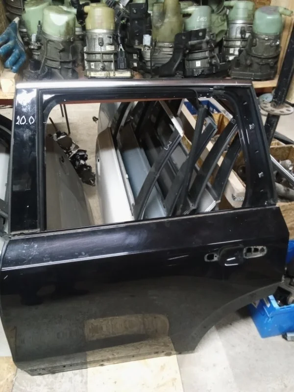 Дверь Volvo 32321822, задняя левая