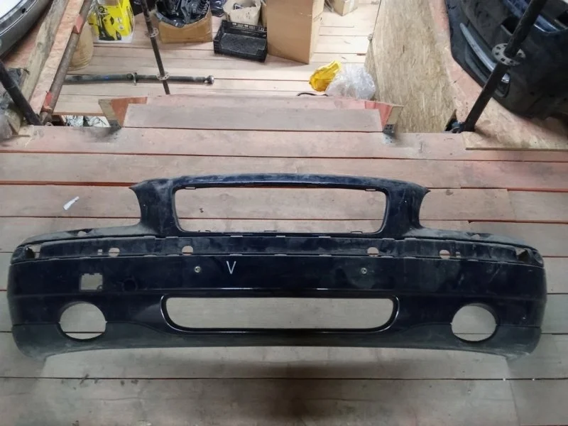 Бампер Volvo 9484017, передний