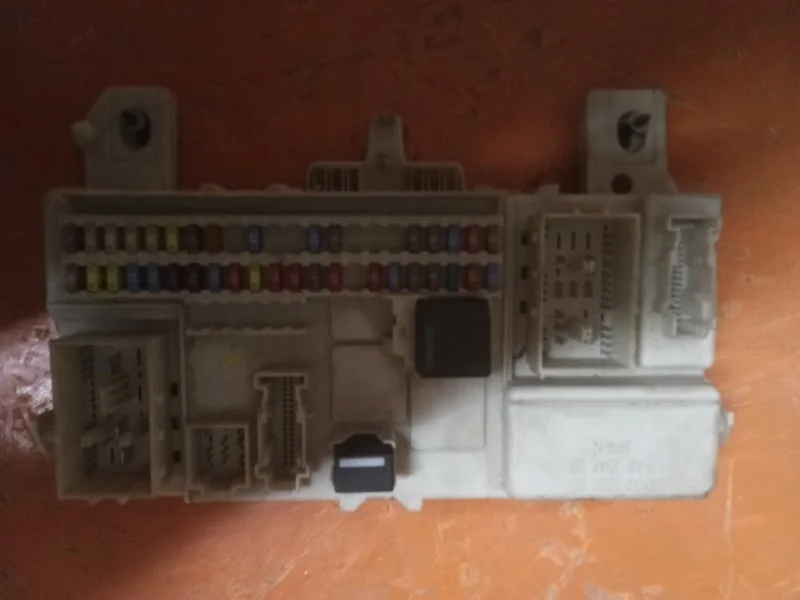 Блок CEM Volvo 31254903