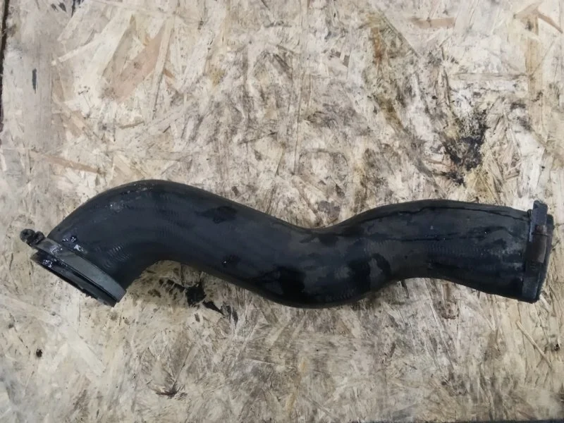 Патрубок интеркулера Volvo XC90 2012 31261366 D5244T18