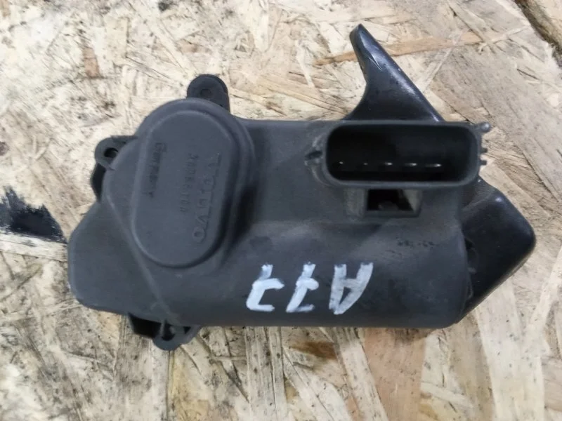 Сервопривод вихревой заслонки Volvo XC90 2012 30756099 D5244T18